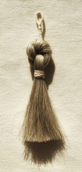 horse-hair-knot-tassel-grey_590x